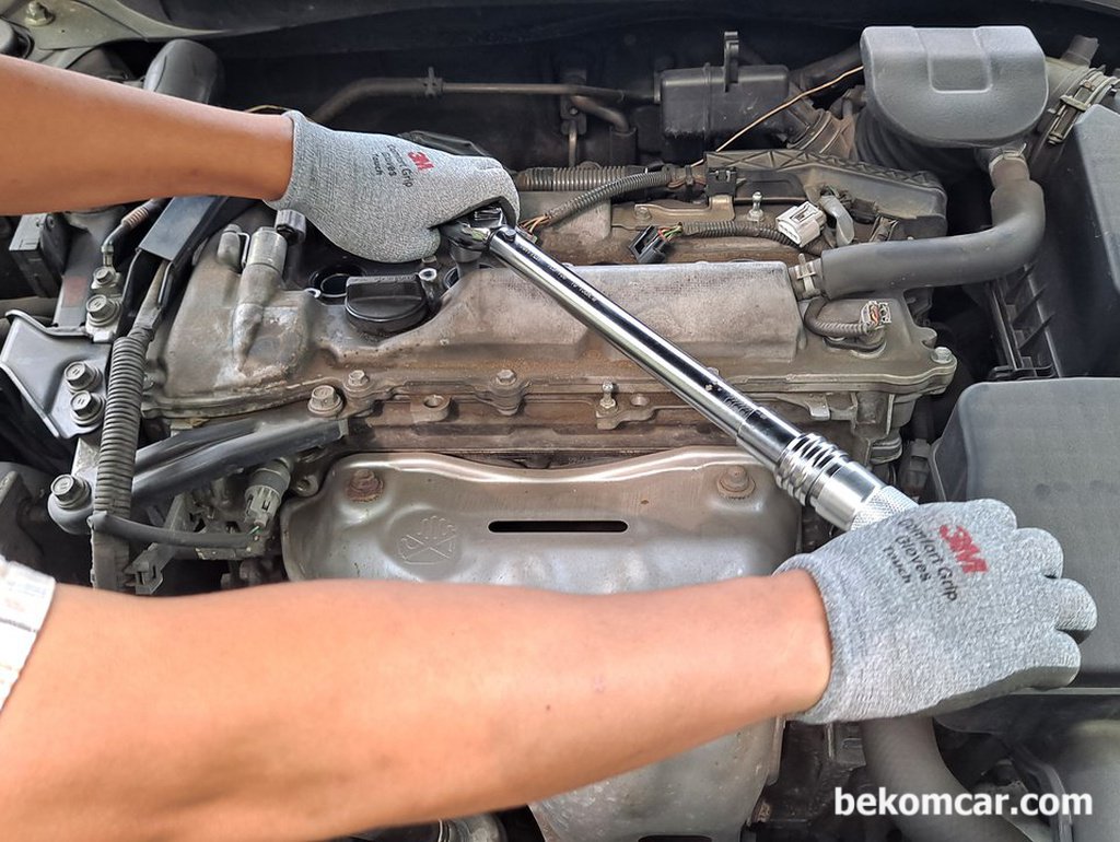 bekomcar academy, Camry spark plug replacement|bekomcar.com