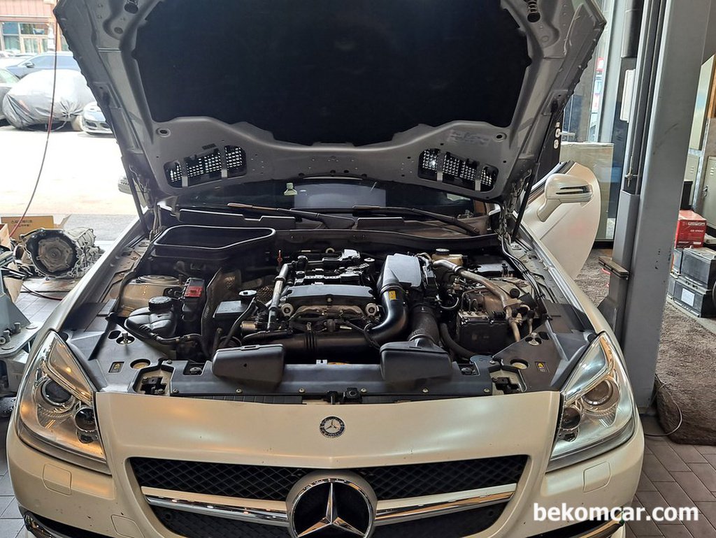 메르세데스 벤츠 SLK55 엔진오일 브레이크오일등 교환|bekomcar.com