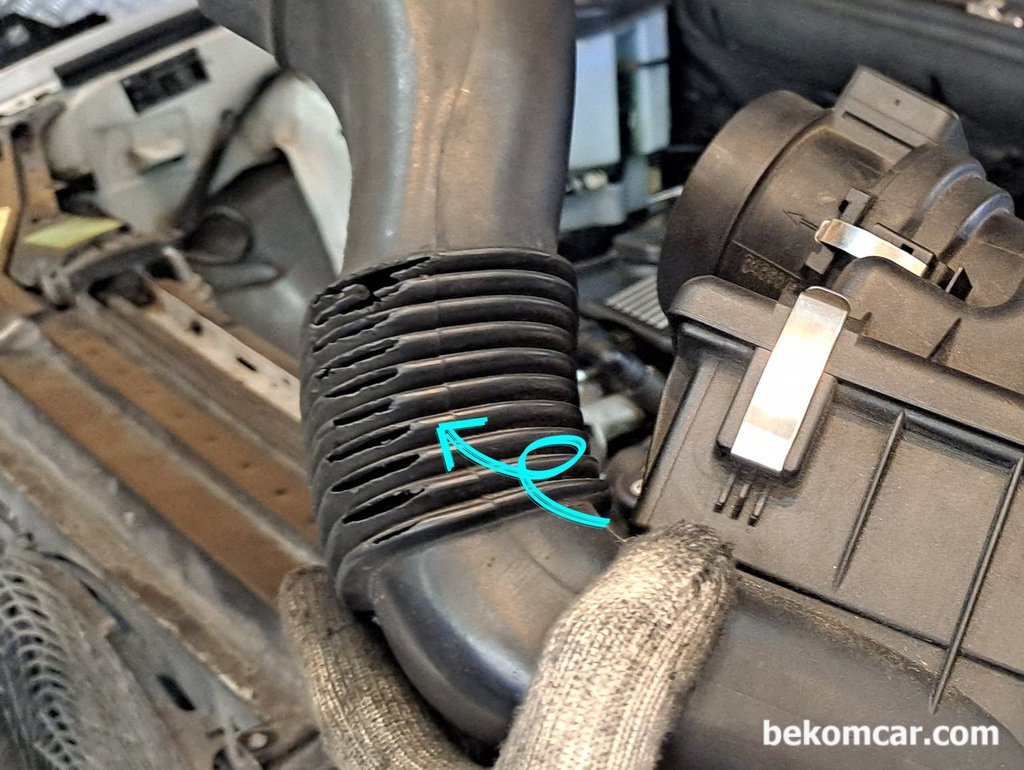 에어필터연결되는 에어덕 크랙, BMW X5 E53|ベコムカー (bekomcar)