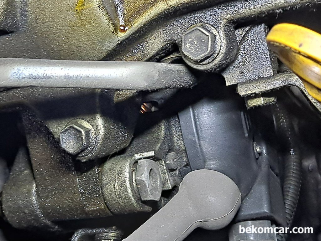 렉서스 ES350 누유가 알터네이터까지 침투했다|贝科姆汽车 (bekomcar)
