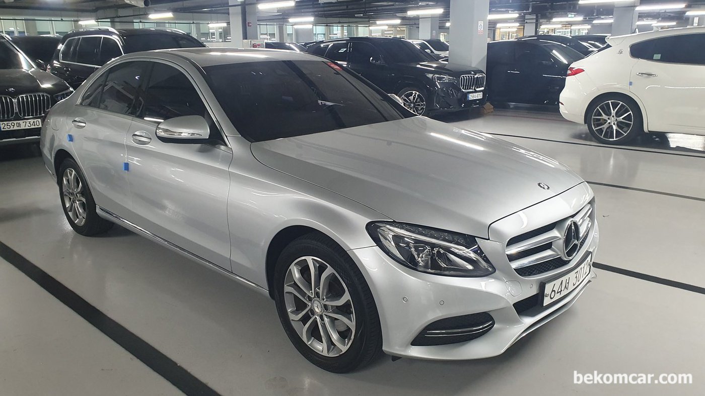 2015년 W205 C200 M274 E20 엔진, 중고차 구매전 점검 기록이다. C200은 대표적 대중적 차량이다. 데일리카로 적당한 차량이다.|بيكومكار  (bekomcar)