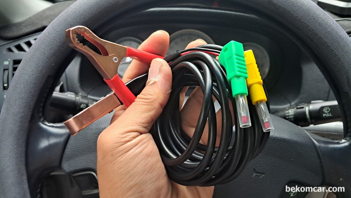 QDB-5A Car Sensor Tester (센서 시뮬레이터) 의 전원공급 선 이다. 승용차 기준 어디라도 시뮬레이터 전원공급이 가능하다. 모두다 4mm바나나 연결소켓으로 바꾸어준다.|베콤카 차량정밀진단