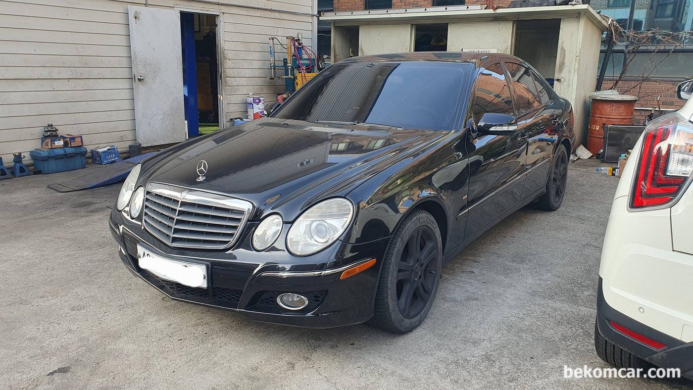 약 4년? 정도 만에 만나는 E200K 이다. 오랜만에 보는데 시동꺼짐 등이 있어 안타깝다. 다행이 여러가지 통신 관련 고장코드 (REAR SAM등) 가 있어 걱정했는데, 연료펌프 모터 고장이라 그나마 다행이다. 일단 다음주 화요일 연료펌프 모터가 도착 하는대로 장착해서 시동 문제부터 해결해야 한다.|贝科姆汽车 (bekomcar)
