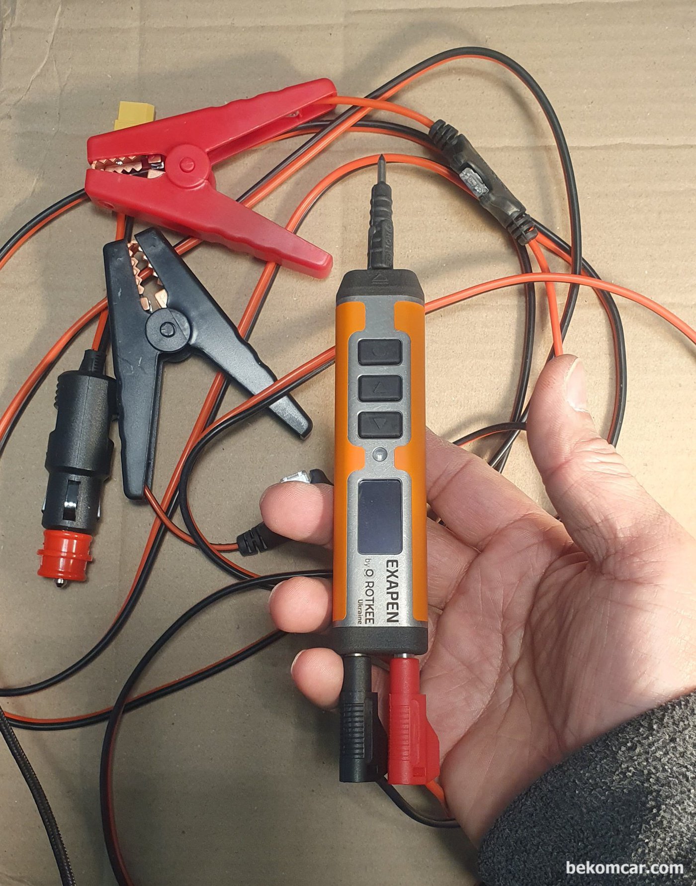 ROTKEE 엑사펜 기본 악세사리 이다. 4mm 잭을 사용하니 별도로 전원 및 그라운드 공급케이블 을 만들어 사용해도 좋다.|베콤카 차량정밀진단