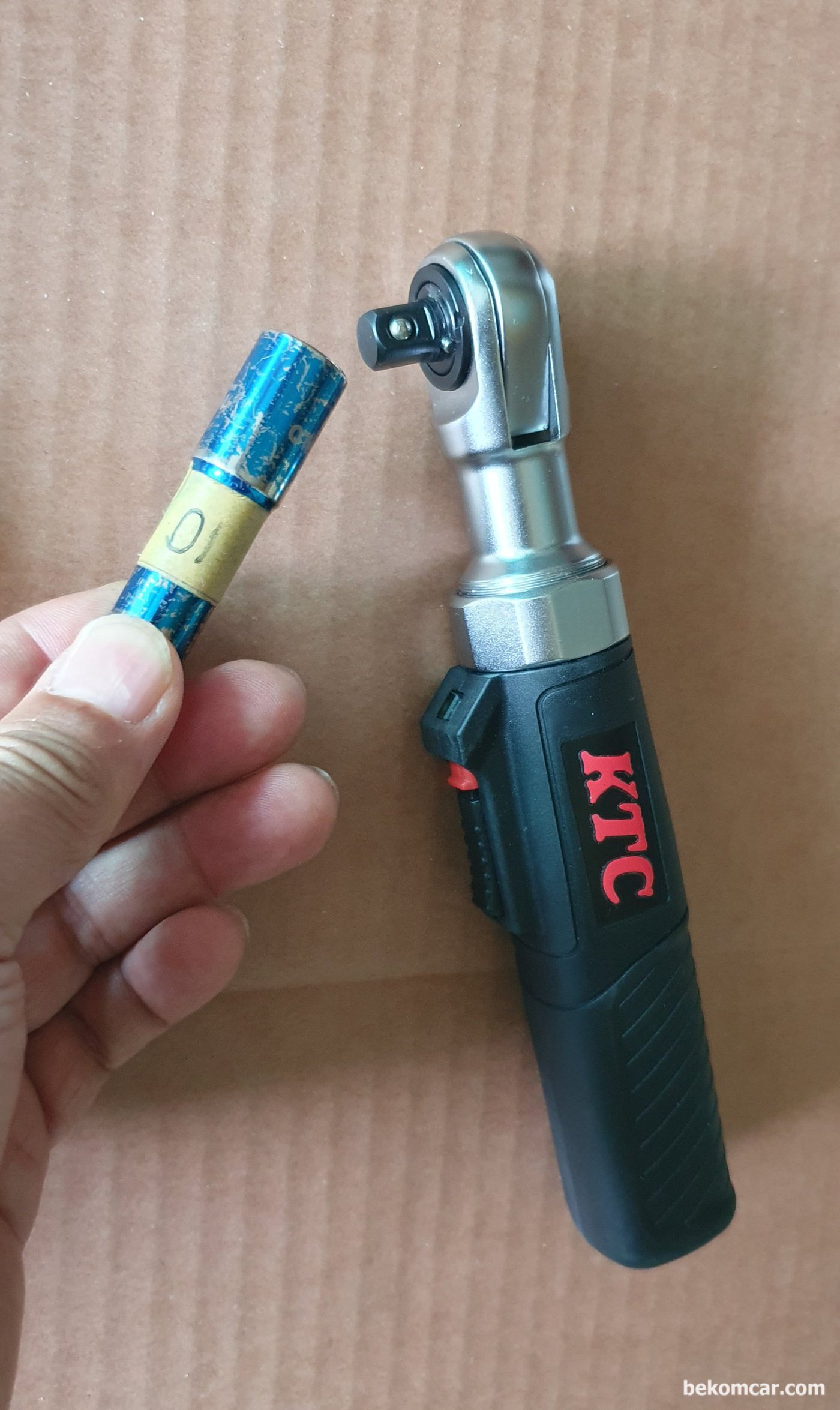 휴대성과 좁은공간에 최적 KTC USB 전동 및 수공구 라쳇 3/8" JTRE330. 3/8" 라쳇이라 범용성이 좋다.|بيكومكار  (bekomcar)
