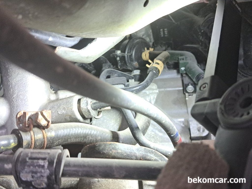 혼다 시빅 1.8 미션오일필터 위치 및 교환시 주의점|بيكومكار  (bekomcar)