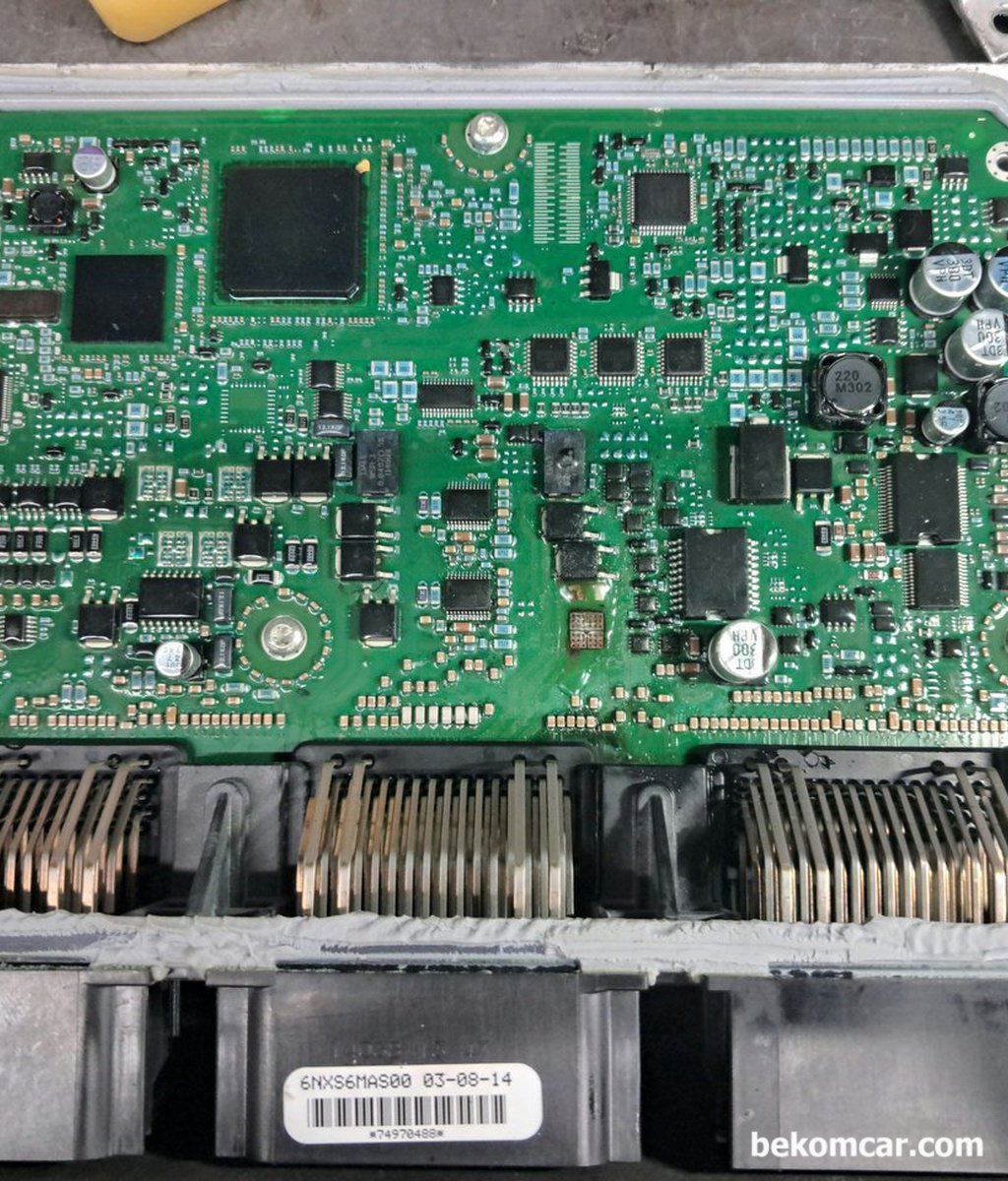 2014년 포드 에지차량으로 U0100:00-8B - Missing Communication With ECM(Engine Control Module)/PCM 고장코드가 스캔됩니다. 뭘 점검해야 할까요?|ベコムカー (bekomcar)