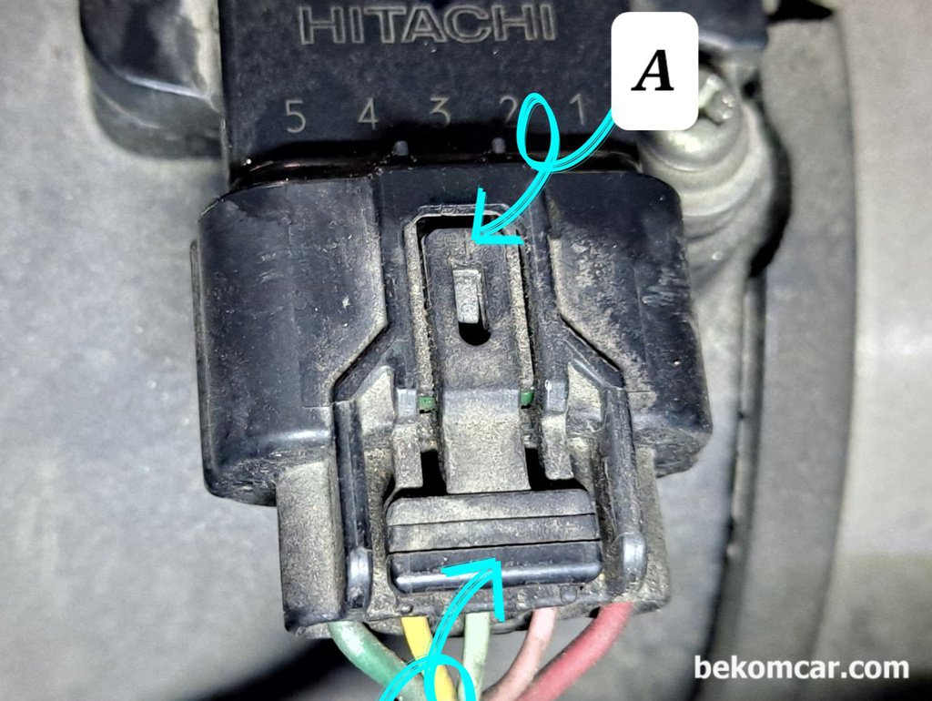 자동자 자가 정비시 커넉터 분리하는 방법|베콤카 중고차구매진단