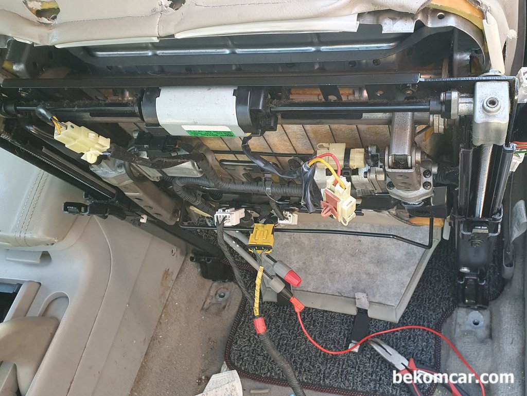 현대 NF쏘나타 전동의자 스위치불량, 단순 스위치 교환후 정상작동|베콤카 차량정밀진단