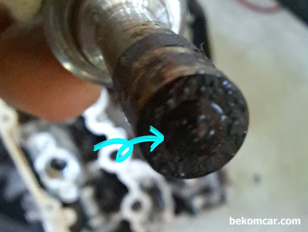 BMW 제작 미니 3기통 터보 직분사 인젝터 카본 오염|贝科姆汽车 (bekomcar)