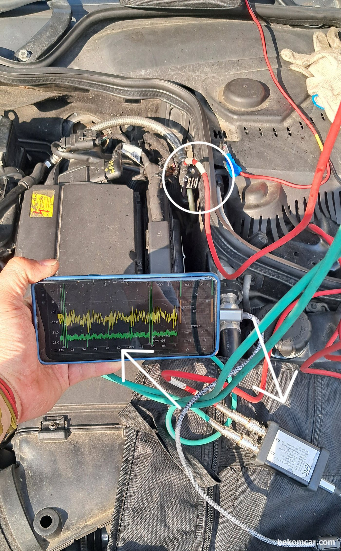 벤츠 W211 E200K 실화증상 관련 인젝터 분사량 파형측정 에 사용된 HS512Max 12Bit ADC 지원 정밀 스코프 그리고 ROTKEE VS 인젝터 분사량측정 맥동센서 이다. 둘 다 베콤카에서 국내 대리점으로 수입 공급하고 있다.|بيكومكار  (bekomcar)