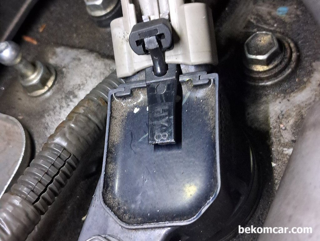 캠리 점화코일 코넥터 고정장치 부러질때 응급조치|بيكومكار (bekomcar)