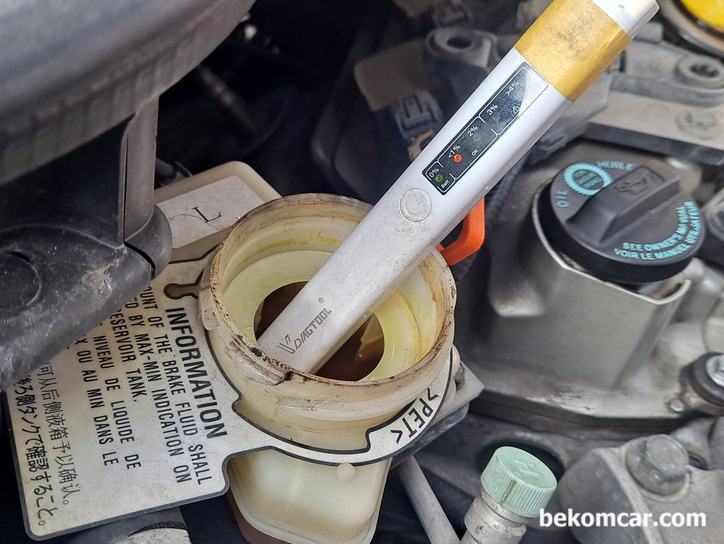 브레이크액 수분체크상태 1%정도로 좋은상태이다|贝科姆汽车 (bekomcar)