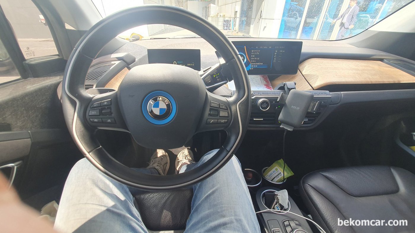 BMW i3 2015년 주행불가 상태, 배터리가 충전되지 않습니다. 모든 작업후 시운전 한다. 모든것이 정상이다. 고객이 마침 전화하셨다. 오셔서 귀염둥이 데리고 가라고 말씀드린다. 고객에게 원인등을 고객눈높이에 맞추어 설명드린다.|bekomcar.com