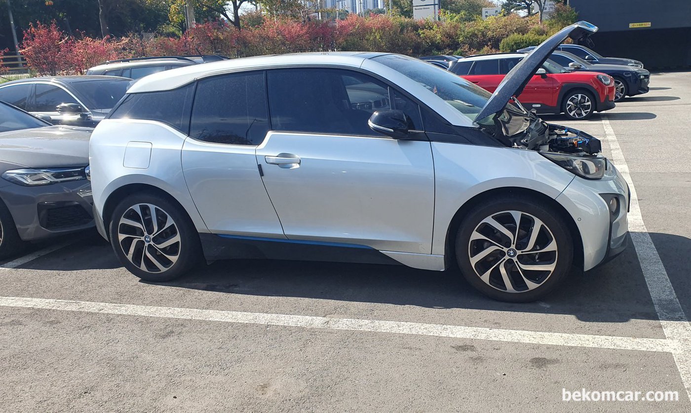 BMW i3 2015년 옆 모습이 귀엽다.|bekomcar.com