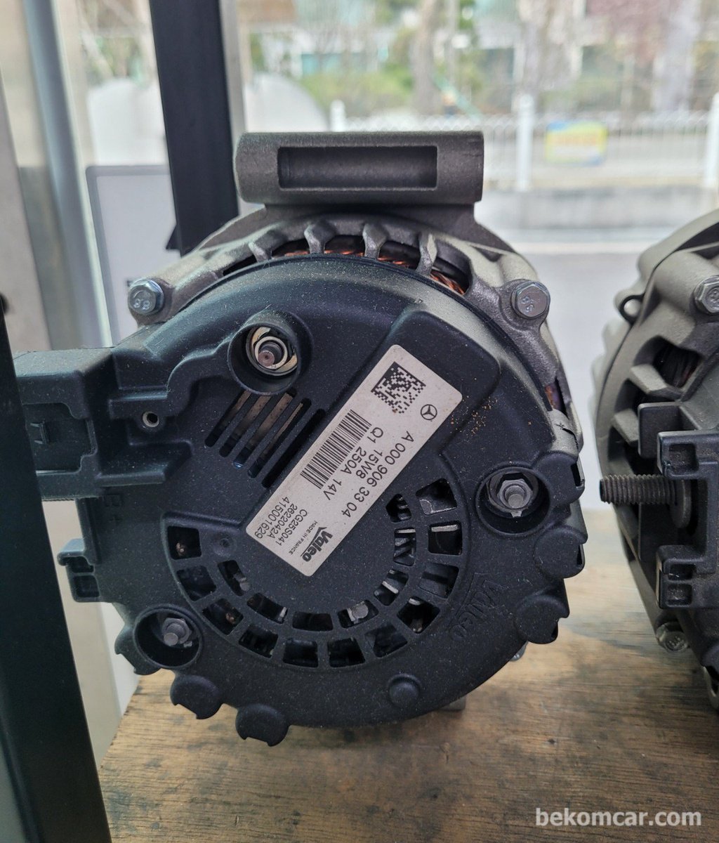Valeo 알터네이터 A000 906 33 04, 250A, 14V|베콤카 차량정밀진단