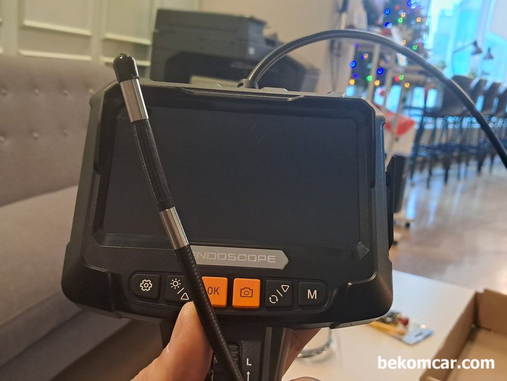엔진고장 진단시, 특수 내시경으로 육안점검 재 확인|bekomcar.com