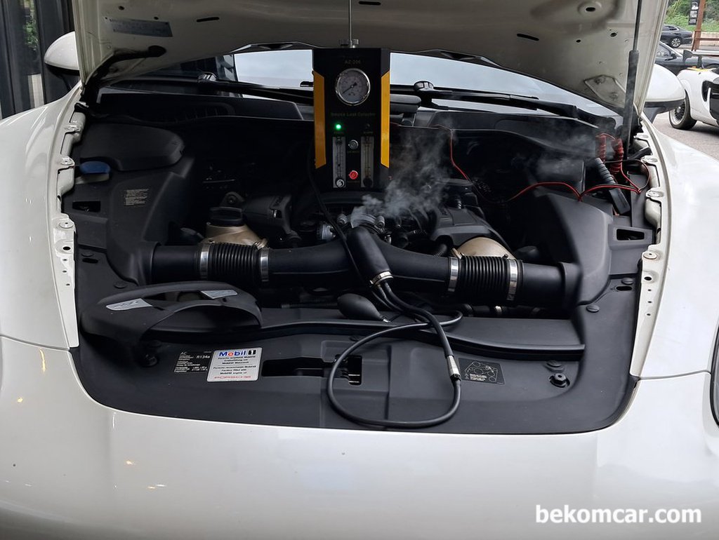 포르쉐 카이엔S 도둑공기 찾는 스모크테스팅|bekomcar.com