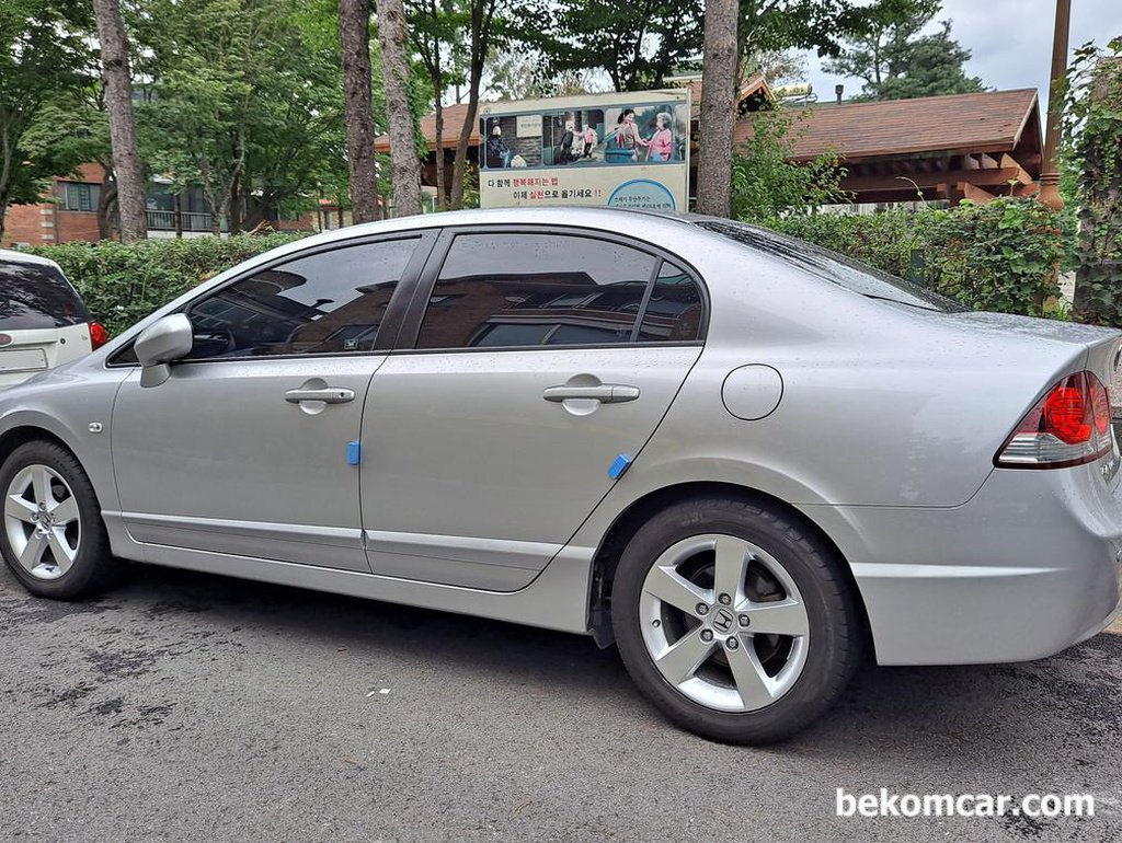 ラースの側面図。 見た目は良くありませんが、状態は良好です。|ベコムカー (bekomcar)