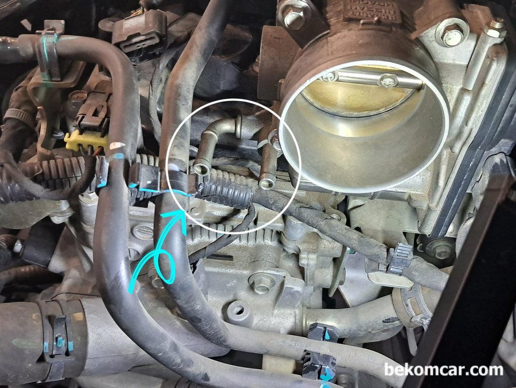 쓰로틀바디 쿨런트호스 연결부분이 특이하다|ベコムカー (bekomcar)