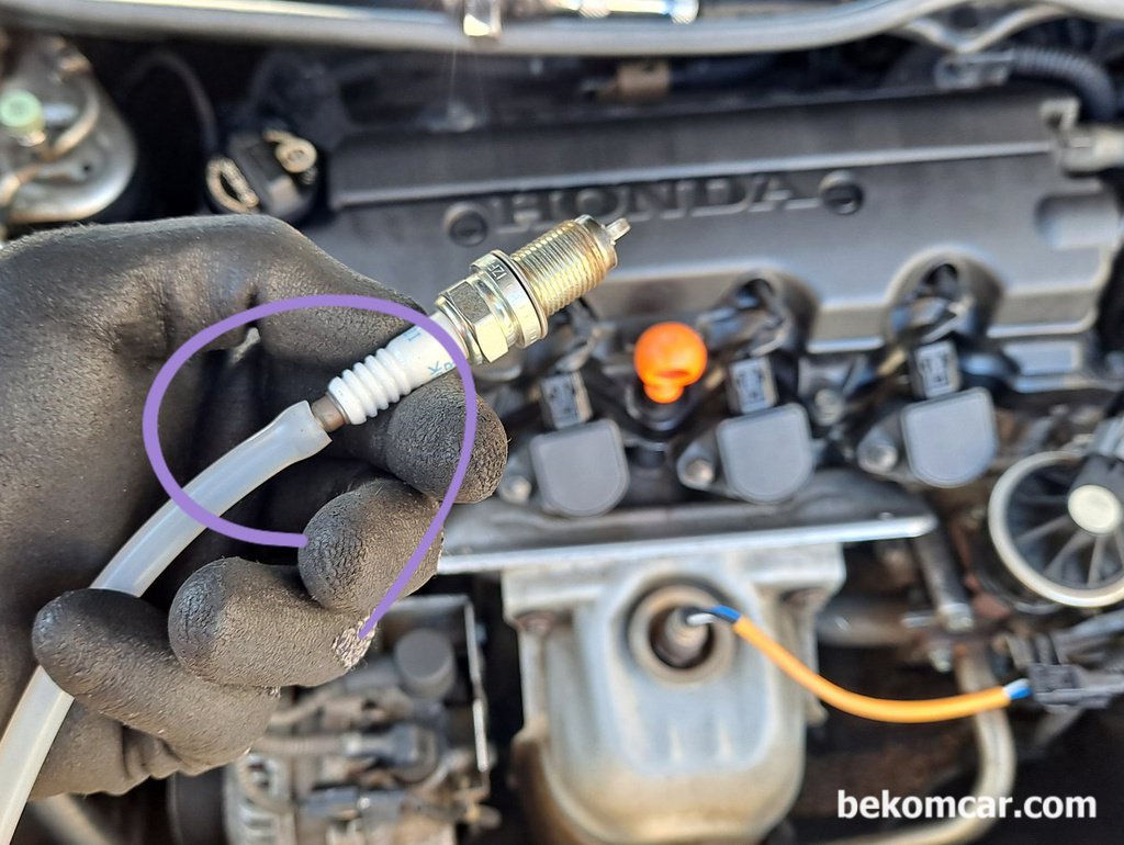 스파크플러그 소켓, 가끔은 이런것이 편하다|بيكومكار  (bekomcar)