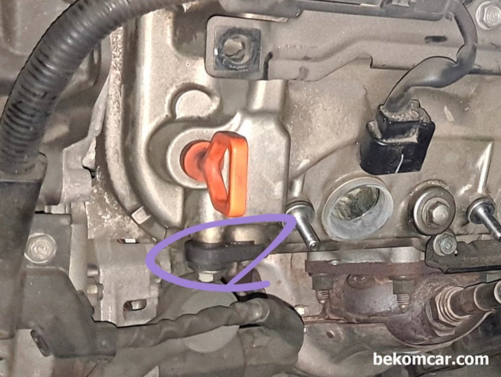 혼다 레전드 J씨리즈 엔진 PCV벨브 위치이다|贝科姆汽车 (bekomcar)
