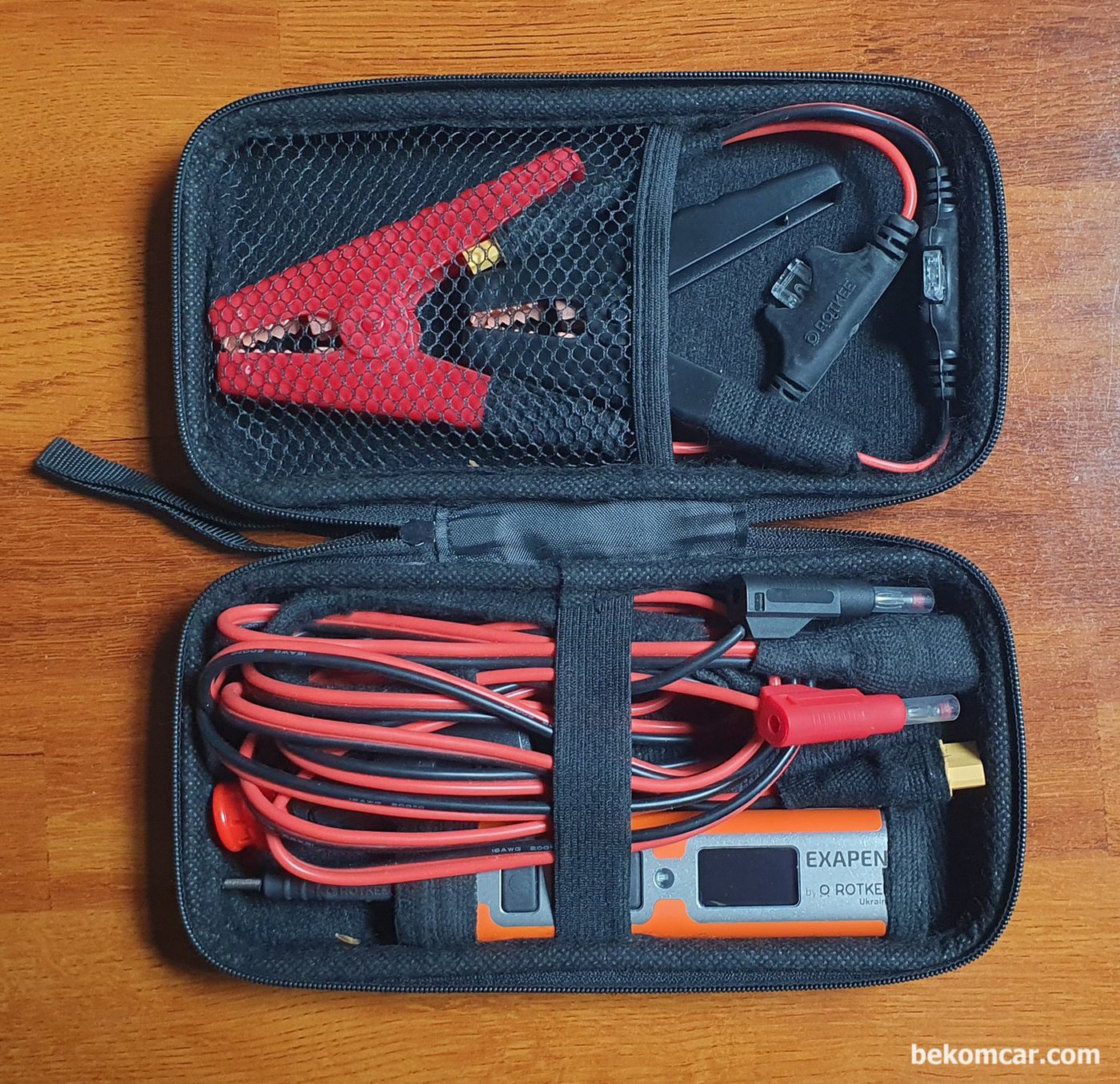 ROTKEE ExaPen 엑사펜 과 전류계 RC-50 이다. 크기가 작고 휴대하기 좋으며 현장에허 정비사의 진단 정비를 도와주는 멋쟁이 특수측정장치 이다. 베콤카는 국내대리점으로 ROTKEE 제품을 수입하여 정비사에게 공급하고 있다|ベコムカー (bekomcar)