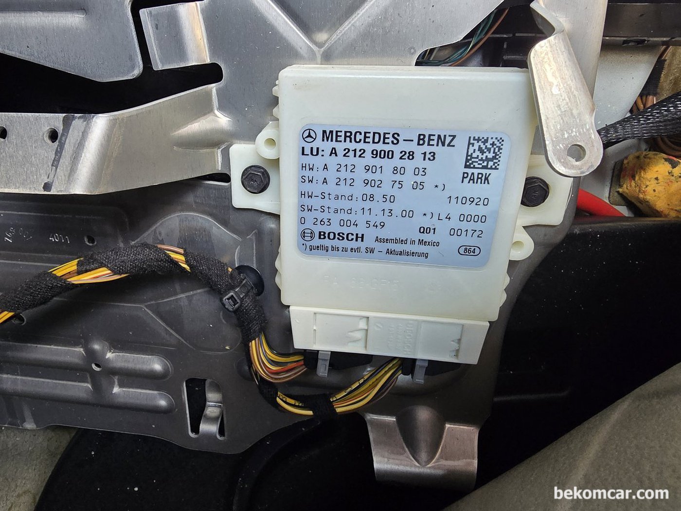 W212 벤츠 PTS PARKING CONTROL MODULE # A 212 900 28 13은 2012~2015년 W212에 사용하고 보쉬 에서 OEM 공급 하고 있다. PDC모듈이라고도 한다. 누수에 의한 고장이 있을수 있는 호듈이다.|bekomcar.com