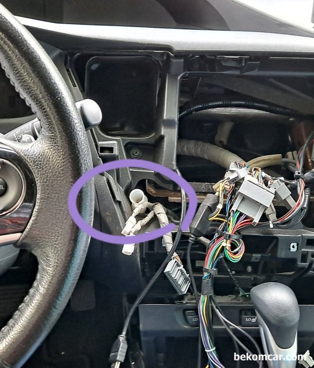 혼다 시빅 어코드등 라디오분해시 보이는 햐얀튜브 는 무엇인가요?|ベコムカー (bekomcar)