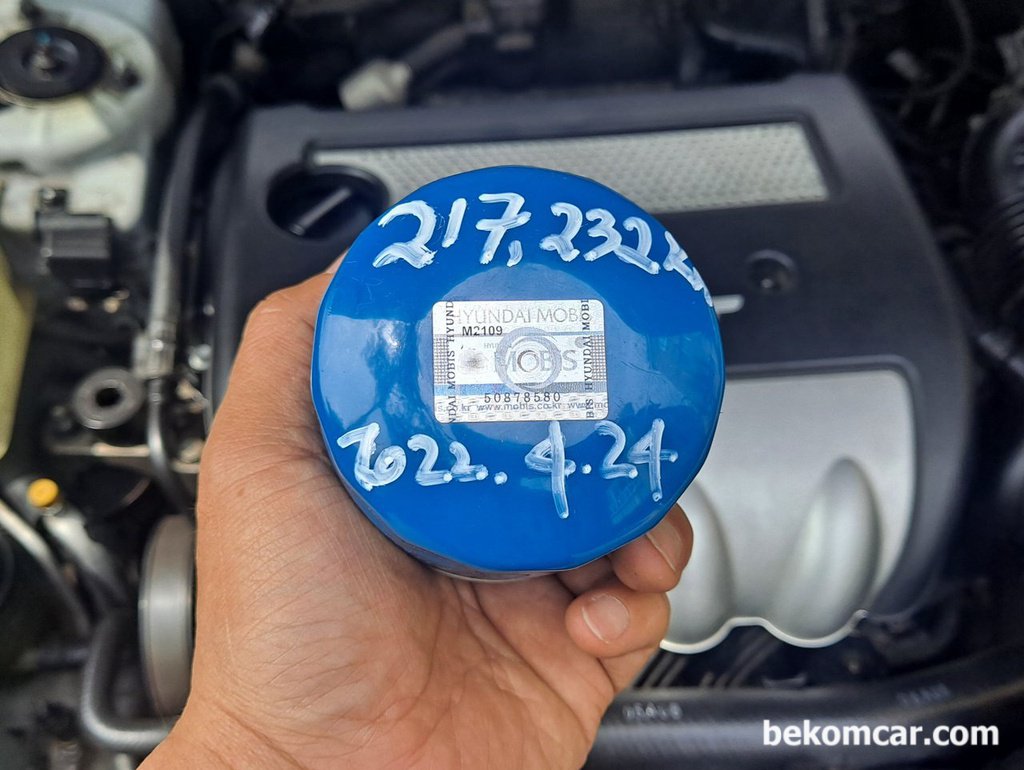 엔진오일 교환시 오일필터에 날자 와 키로수를 적어두면 더 좋겠다|bekomcar.com
