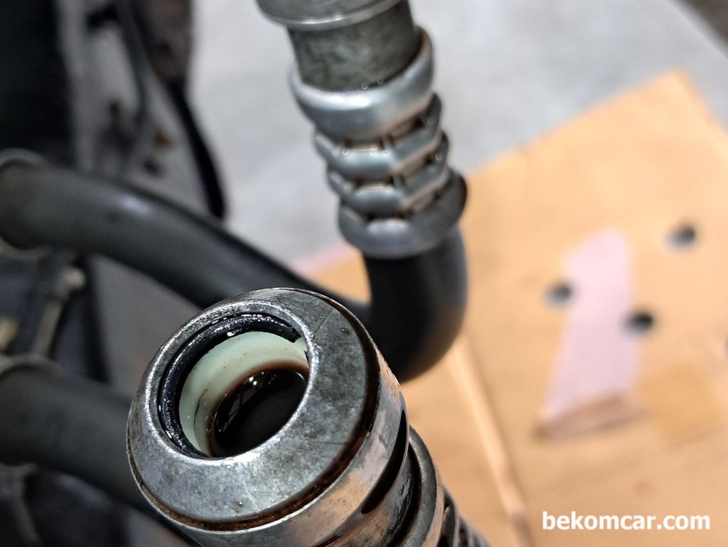 포드 F150 6R80 미션쿨러라인 코넥터 부러짐 주의|bekomcar.com
