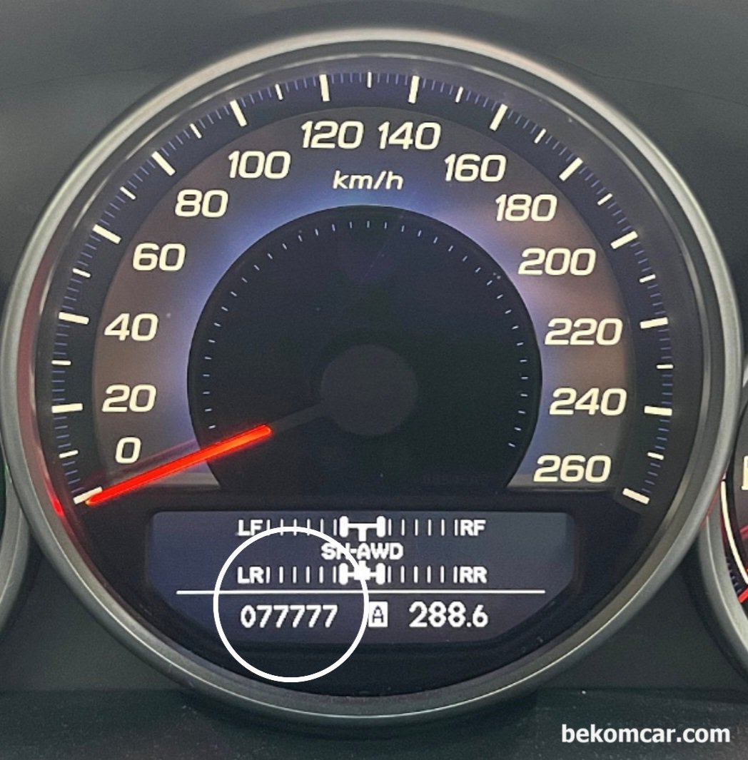 혼다 레전드 주행키로수가 77,777km 이다, 혼다 레전드 주행키로수가 77,777km. 사진제공: 혼다클럽 https://cafe.naver.com/30o6346|ベコムカー (bekomcar)