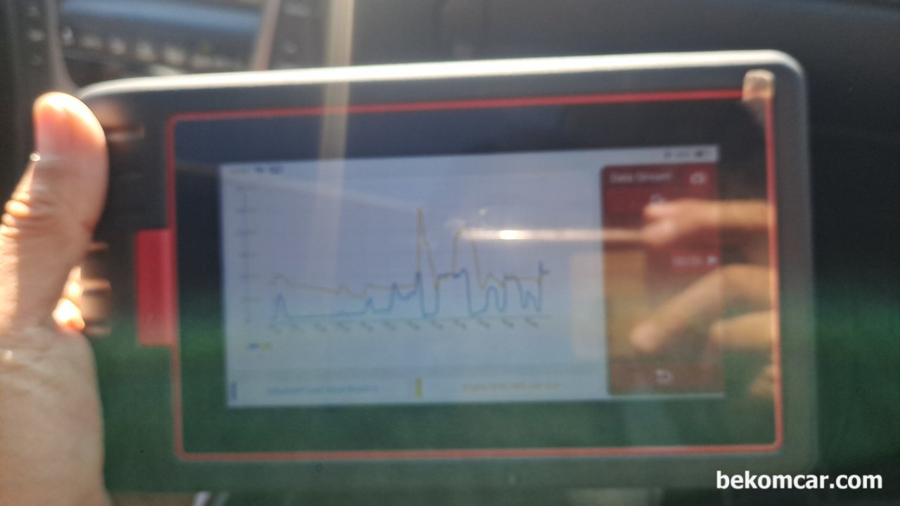 렉서스 GS430,  베콤카 점검후 100km이후 정상출력 회복, 베콤카 진단기로 ECM 각종 센서값을 분석한다. 특히 CLV, MAF, TPS, RPM, IAT,STFT, LTFT등 값을 분석하여 차량상태를 파악한다. 다음에 정비방향을 설정한다. 점검차량은 GS430차량으로 렉서스 의 대표적 차량중 하나이다.|bekomcar.com