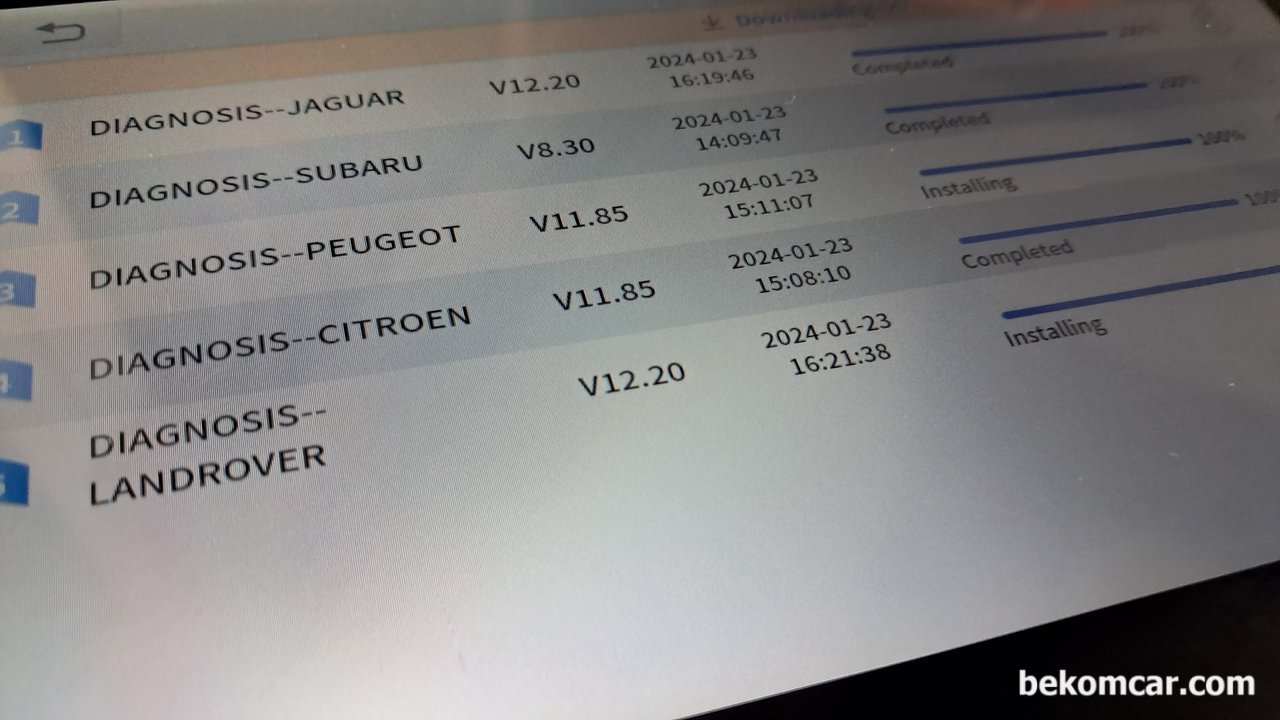 진단기 최신버전으로 업데이트, 랜드로버 진단기 포함, 베콤카에서 차량 고장코드 분석에 사용하는 진단기이다. 랜드로버, 재규어, 푸죠, 스바루 등 유럽차 차량분석에 필요한 소프트웨어 업데이트를 마무리 했다.|ベコムカー (bekomcar)