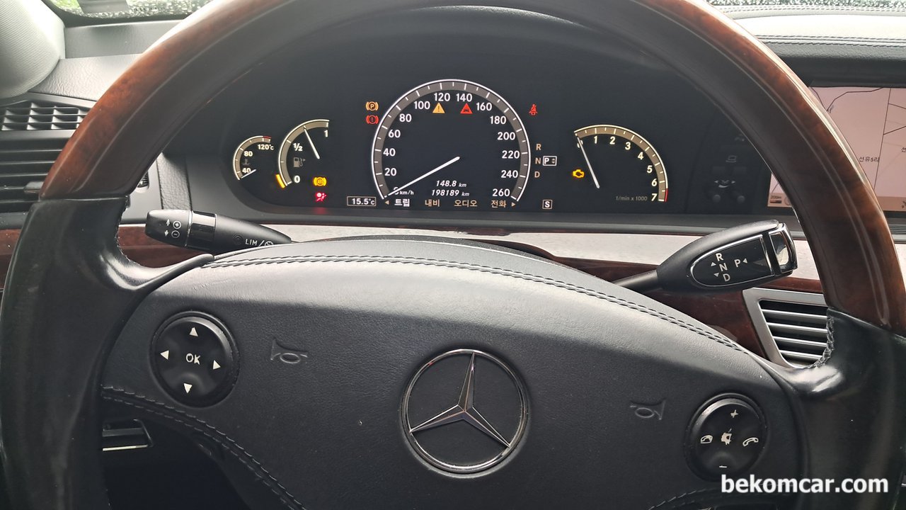 벤츠 S550 2008년 V8 간헐적시동 불량 연료펌프 파형 정밀진단, 메르세데스 벤츠 2008년 S550 V8, 열간시 간헐적 시동불량이다. 냉간시에는 또 멀쩡하다. 그리고 또 열간시도 항상 시동이 안걸리는것이 아니라 가끔 시동이 걸리지 않는다. 베콤카 출장진단 서비스이다.|بيكومكار (bekomcar)