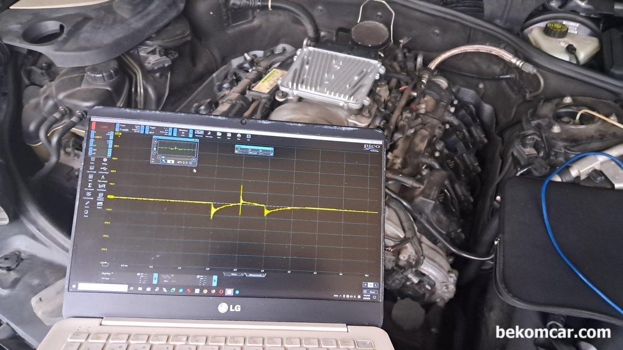 점화코일 점화플러그 파형분석, 2008년 벤츠 S550 V8, 벤츠 S550 V8 2008년 차량의 점화2차 파형분석과정이다. 1번 실린더 부터 8번 실린더까지 점화코일 점화플러그 인젝터 상태를 점검한다.|بيكومكار (bekomcar)