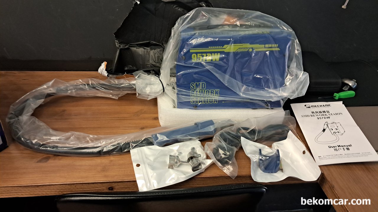 ECU수리 열풍기 납땜장비 MECHANIC 957DW Soldering Stations, MECHANIC 브랜드 제품은 무엇이든 안심하고 구매하고 있다. 신뢰성이나 품질등이 검증된 회사의 제품들이다. 이번에 구입한 ECU수리 열풍기 납땜장비 MECHANIC 957DW Soldering Stations 이다.|بيكومكار  (bekomcar)