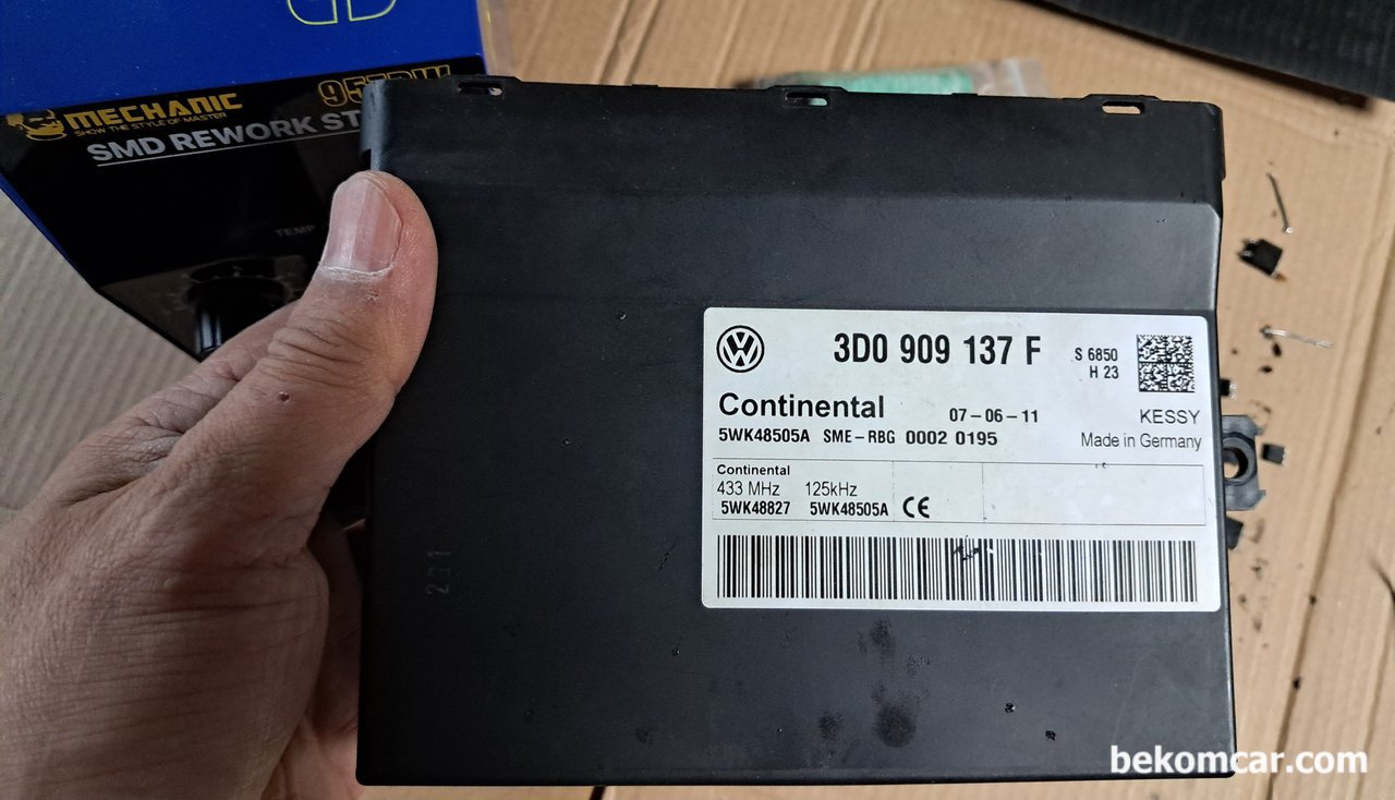 폭스바겐 3D0 909 137 F 5WK48505A & Honda ABS Module ECU PCB, 폭스바겐 3D0 909 137 F 5WK48505A ECU 이다. 지인 정비소에서 가져와서 충분한 실험을 했다. ECU 공급에 몇 주 혹 몇 달 걸리는 경우 수리해서 사용 하는것도 하나의 정비 방법이다.|بيكومكار (bekomcar)