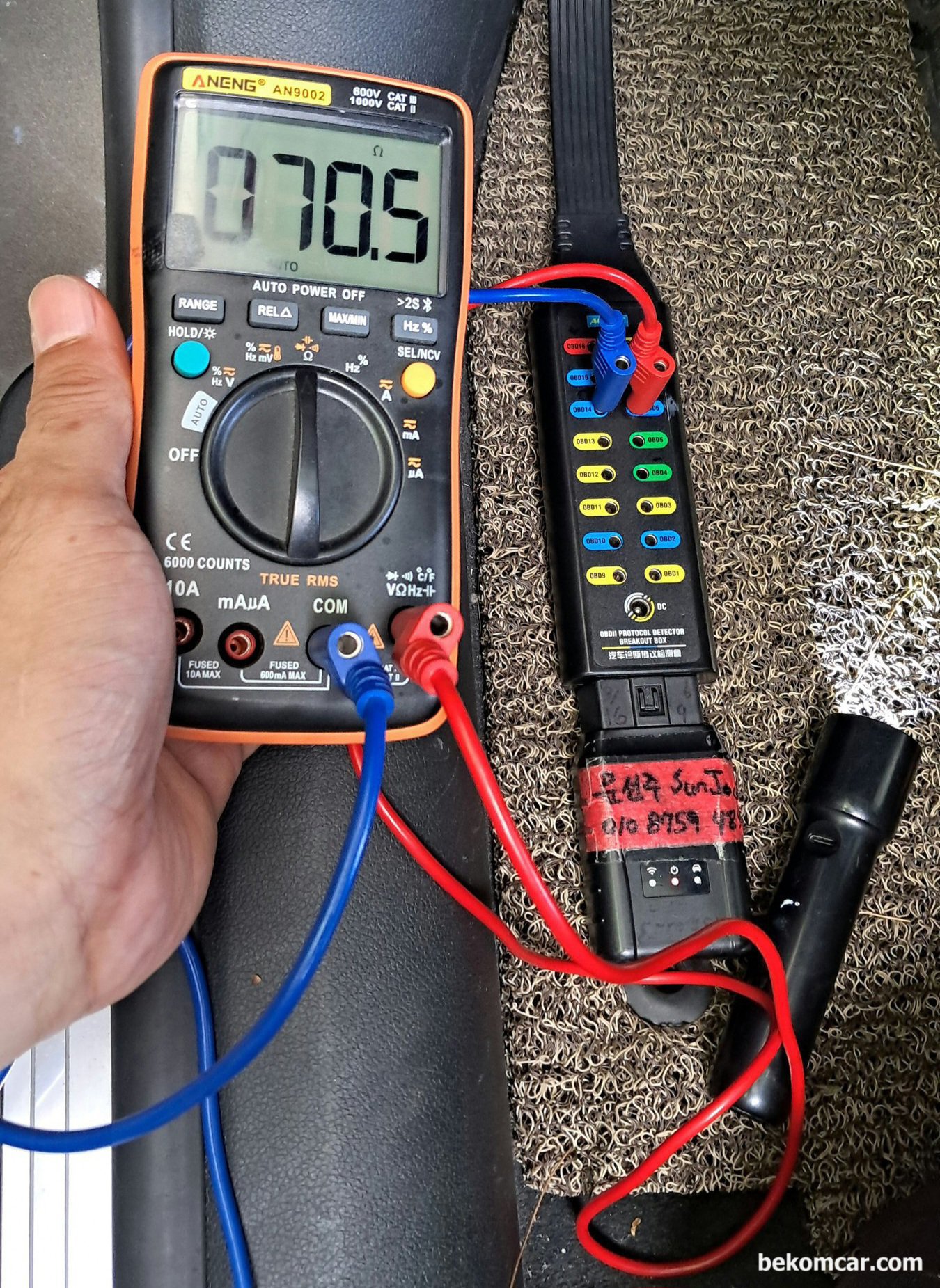 아우디 A7 콰트로 3.0T TFSI, 캔 통신 고장 진단 정에서 배울점, 아우디 A7 콰트로 3.0t TFSI 캔 통신 진단 정비사례, 캔 통신 진단전 기본적인 점검중 한가지 특징은 #6 & #14 번 CAN HIGH & CAN LOW 저항이 약 60옴이 아니라 70.5옴 이다. 이런경우 대부분 캔 통신 고장이 있는 네트워크 하네스 어딘가에 저항이 생겼다는 의미가 될 수 있다.|بيكومكار (bekomcar)