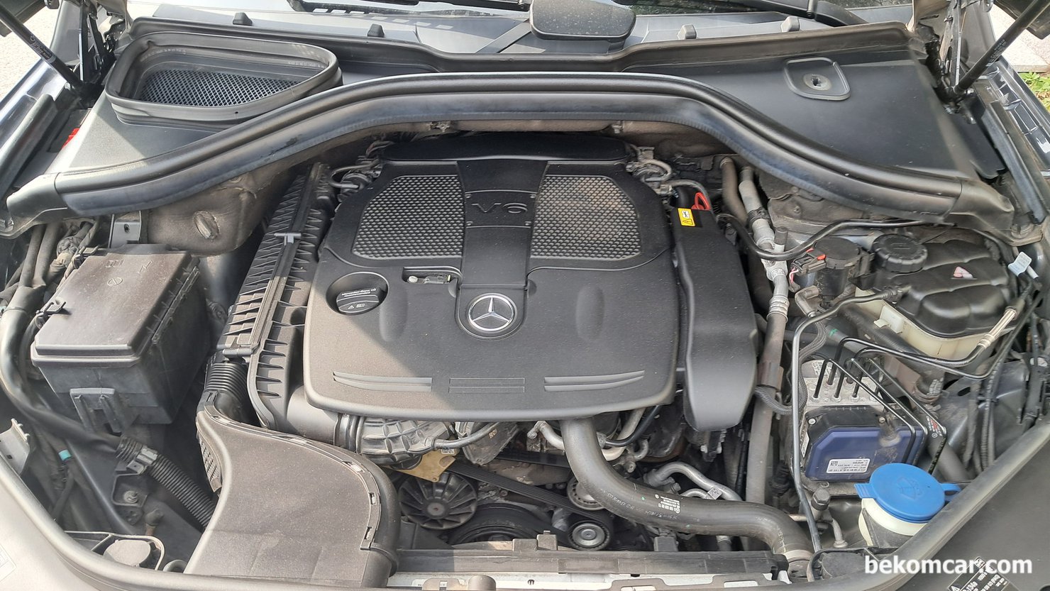 벤츠 2016 GLE350 4MATIC 엔진룸 단순 육안 점검기록, 벤츠 2016 GLE350 4MATIC 엔진룸 단순 육안 점검기록 이다. 3.5L V-Shaped M276.955 엔진과 7단 미션을 탑재했다.|ベコムカー (bekomcar)