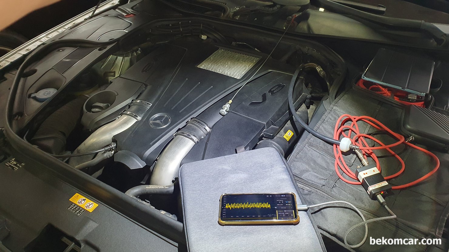 메르세데스 벤츠 W222 S500 M278 트윈터보 V8 중고차구매 검사 점검기록, 메르세데스 벤츠 W222 S500 M278 트윈터보 V8 중고차구매 점검이다. 전체 시스템점검 (진단기 고장코등)은 기본. 진단기에 나타나지 않는 실화 등 엔진관련 고장은 스코프 파형 정밀진단을 통하여 분석한다. 특히 실린더나 밸브 등 엔진 기계적 고장이 흔한 벤츠나 BMW등 비싼 차량은 중고차 구매전에 엔진 점검을 하는것이 권장된다. 베콤카는 오실로스코프 파형분석을 엔진상태 정밀진단 서비스를 제공하고 있다.|bekomcar.com