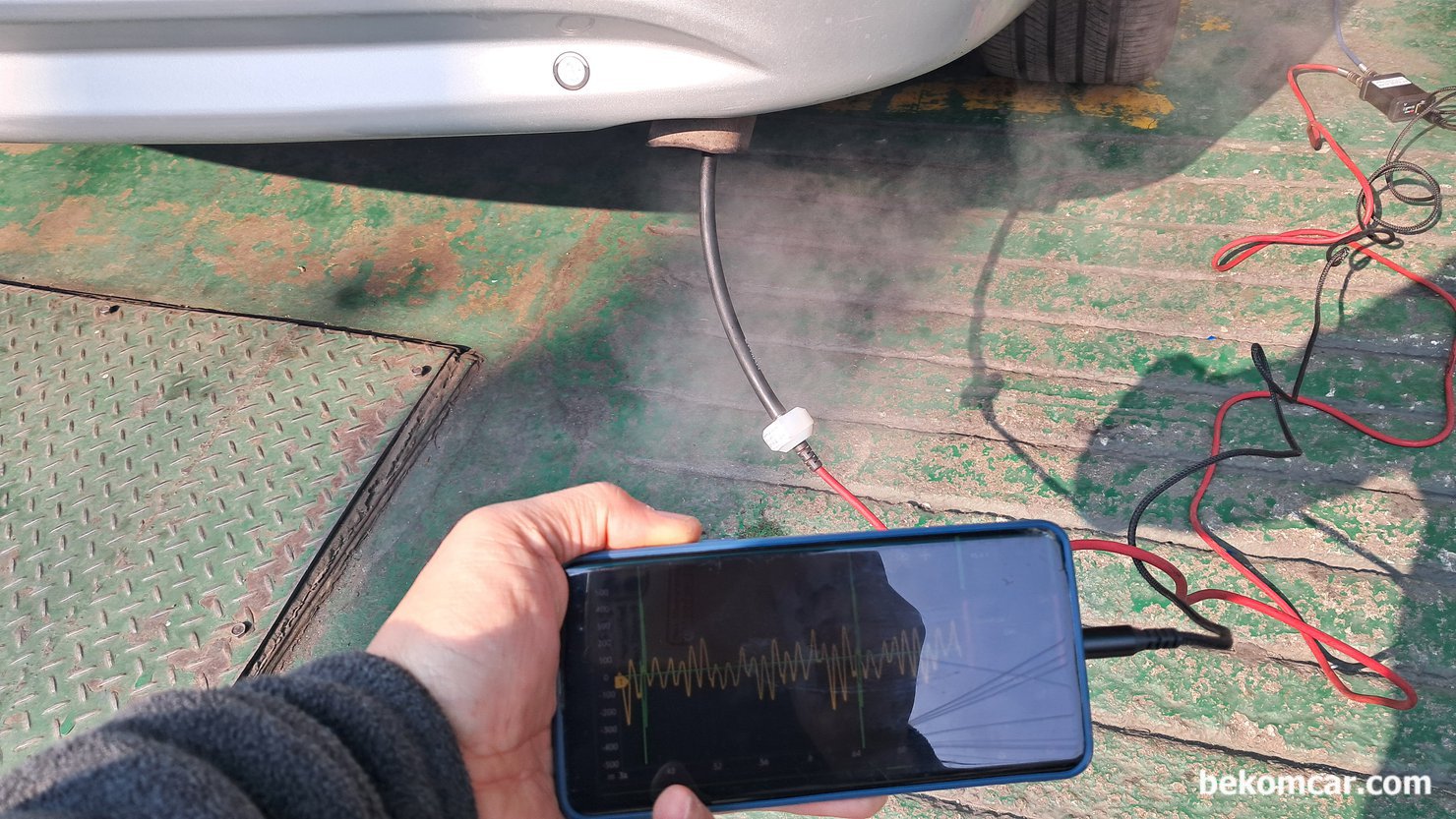 크라이슬러 그랜저 보이저 RT V6 펜타스타엔진 실화진단 파형 기록, 크라이슬러 그랜저 보이저 RT V6 펜타스타엔진 실화파형 진단으로, HS512Max 오실로스코프 프로그램을 휴대폰에 설치하여 현장에서 사용하고 있다. 휴대성과 사용자 편리성이 매우 좋은 자동차전용 오실로스코프 가 바로 HS512Max 이다.|ベコムカー (bekomcar)