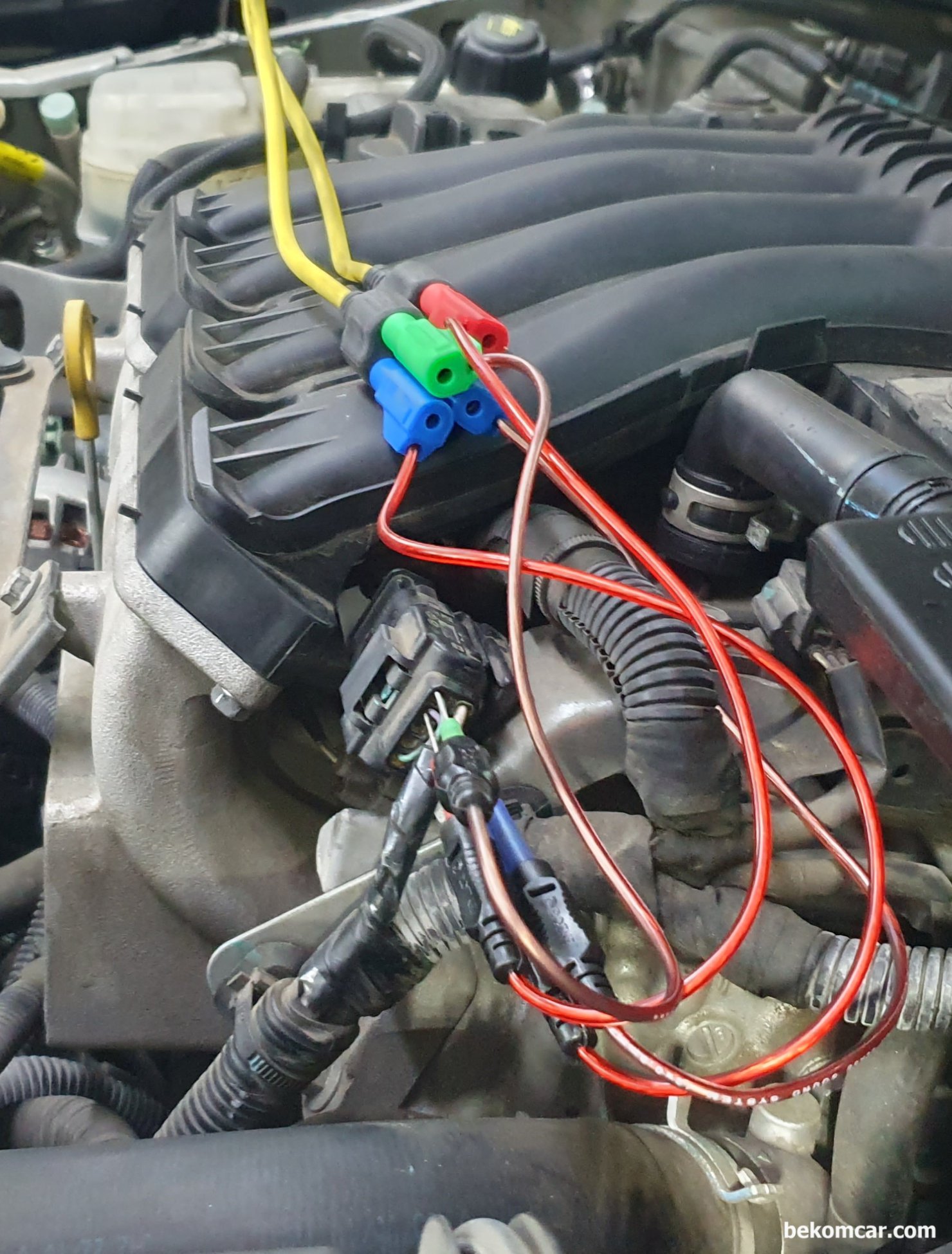 피코스코프 6에서 트리거링 방법, 채널 선택후 옵션조정, 베콤카 에서 ROTKEE 국내 대리점으로 정비사에 수입 공급하고 있는 TL-MIX6 를 사용하여 인젝터 파형은 측정하고 있다. TL-MIX6는 1채널에서 6개까지 탐침이 가능하다. 측정 차량은 4기통차량으로 6개 탐침중에서 4개만 사용하고 있다.|bekomcar.com