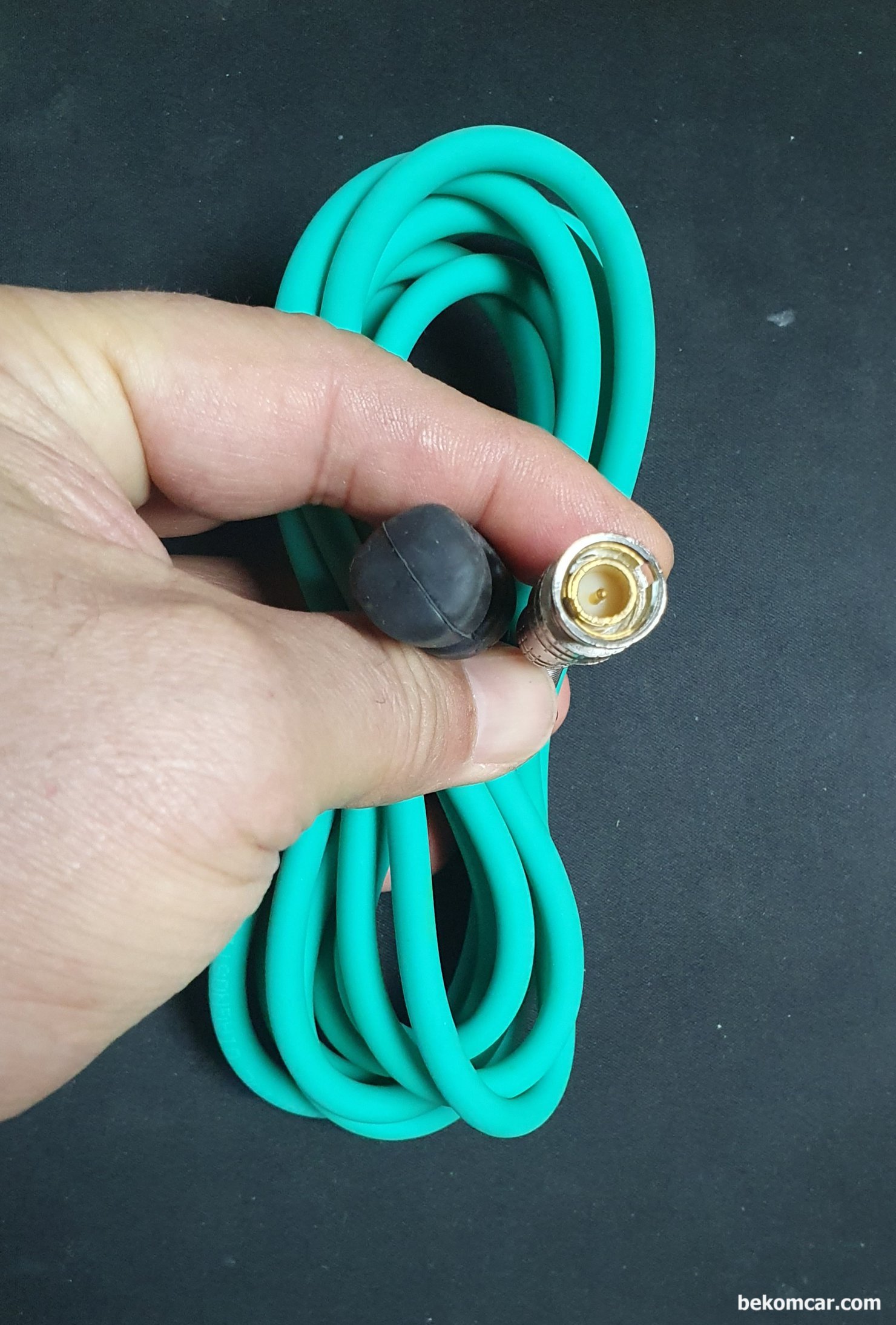 ROTKEE CX1 코일플럭 점화파형 측정 프로브, ROTKEE CX1 ROTKEE CX1, 점화플러그 플러그 와이어에 끼워서 점화파형 을 측정한다. 영어로는Capacitive Probe for High Tension Wires 라고 한다.|بيكومكار (bekomcar)