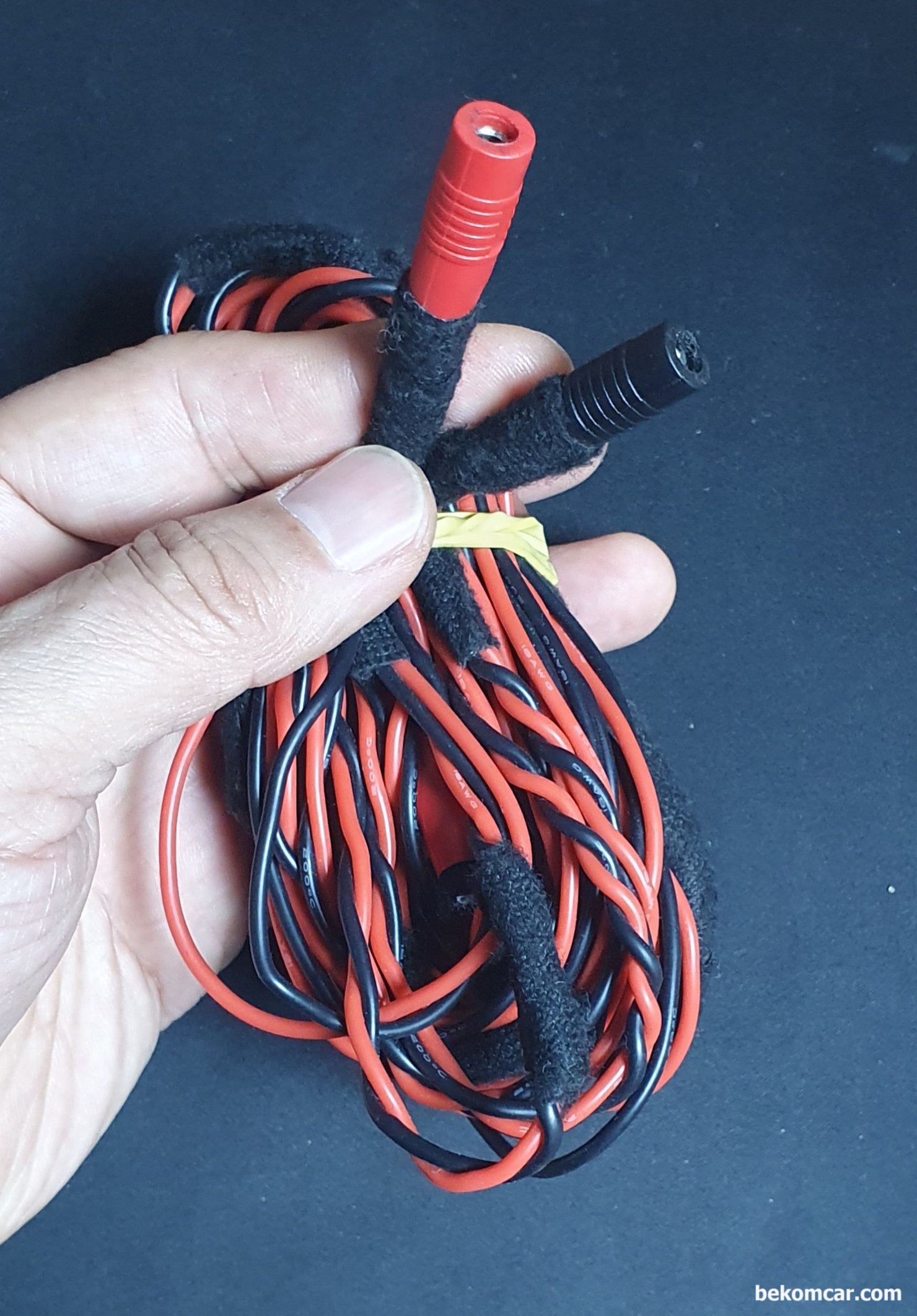 캔 통신 잋 각종 스코프파형 측정시 센서그라운드 사용, 캔 통신 잋 각종 스코프파형 측정시 센서그라운드 사용시 센서그라운드에 연결하여 사용할 수 있는 18AWG 실리콘 와이어 이다. 세심한 데이터 측정시 최소한 배터리 에 접지한다.|بيكومكار (bekomcar)