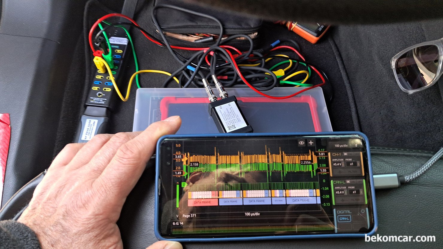 지엠대우 알페온 GMLAN 캔 통신 파형측정 기록, 사용된 장비는 MartinLoren.com 의 HS512Max 자동차전용 2채널 오실로스코프 이다. BNC 케이블은 ROTKEE의 TL-MLP를 사용했다. HS512Max 프로그램은 태블릿과 휴대폰 (안드로이드)에 설치하여 사용한다.|ベコムカー (bekomcar)