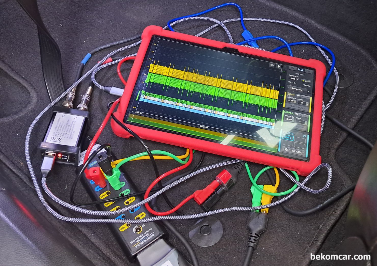 GM대우 알페온 2014년 직렬 캔 통신 (Serial GMLAN) 고장코드 진단기록, 2014년도 쯤의 GM은 Serial BUS구조의 CAN BUS를 주로 사용한다. 직렬구조 (Serial BUS) 이다. DLC #6번 CAN HIGH & #14 CAN LOW 측정시 매우 정상적인 파형이 측정된다. 캔 통신 디코딩 하여 분석해도 정상적인 캔 통신 파형이 측정되고 있다. 하지만 꼭 그렇지는 않다.|bekomcar.com