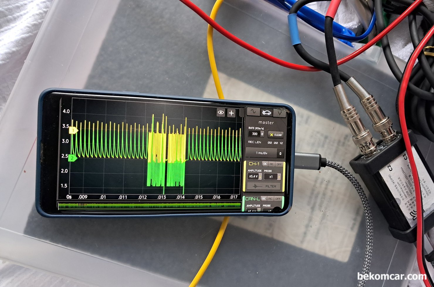 캔 통신 에러 BUS OFF 모듈 (강제 퇴출당한 상태) 원상복귀 시키기, 베콤카에서 실제 진단하고 정비한 마세라티 기블리의 캔 통신 에러 파형이다. 이러한 캔 통신 에러가 지속되면 결국은 해당 네트워크에서 퇴출 당하게 되어 있다. 벌점 수위는 256점이다. 이럴때에는 단순히 모듈만 교환한다고 해결되지 않을 수 있으니 캔 통신 진단 정비시 꼭 참고한다.|بيكومكار  (bekomcar)