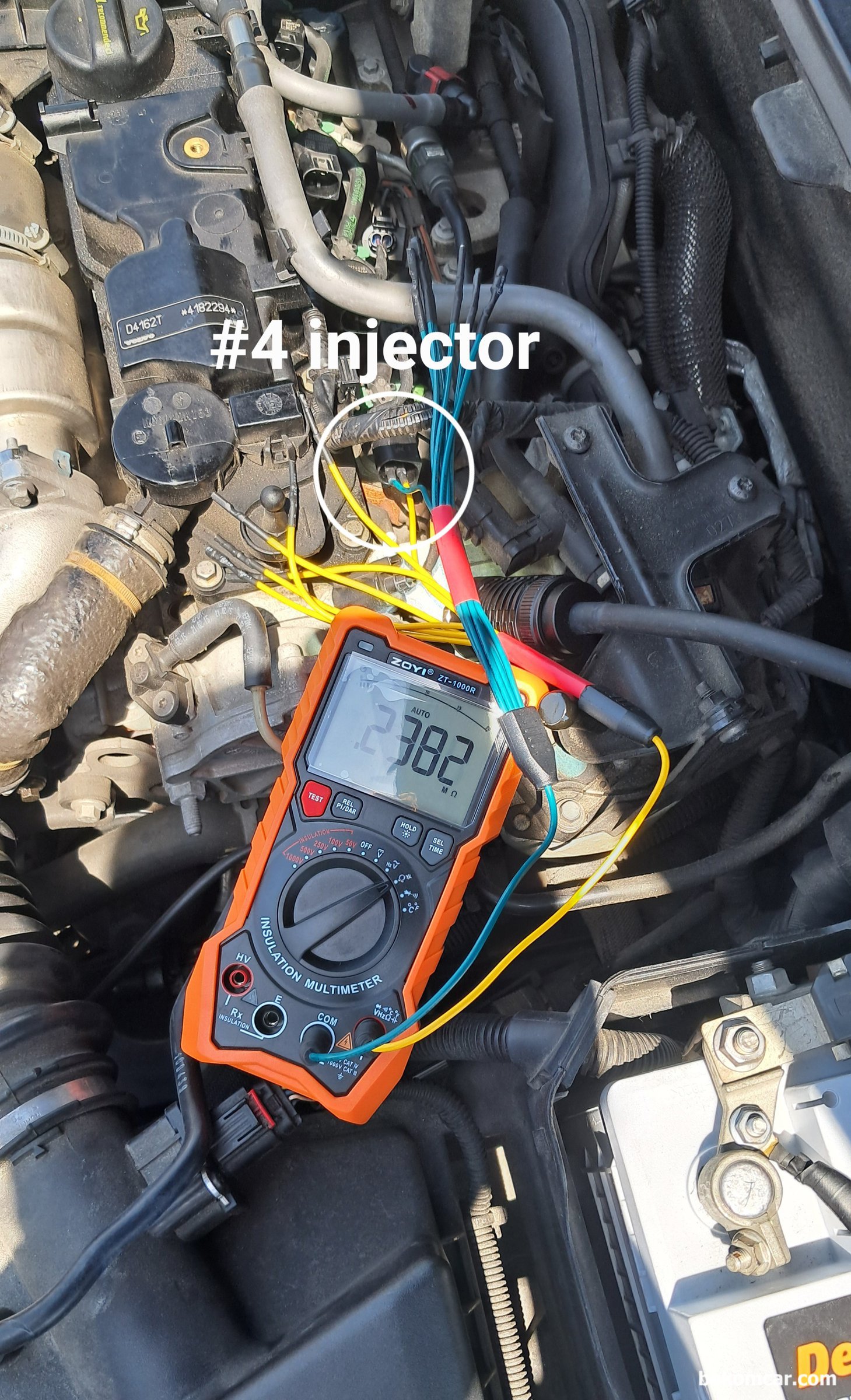 메뉴얼의 중요성, Volvo S80 P3 D2 (1.6디젤, D4162T), 인젝터 저항값, Volvo S80 P3 D2 (1.6디젤, D4162T) #4번 인젝터 저항 측정이다. 약 0.2382M옴 이 측정된다.|베콤카 차량정밀진단