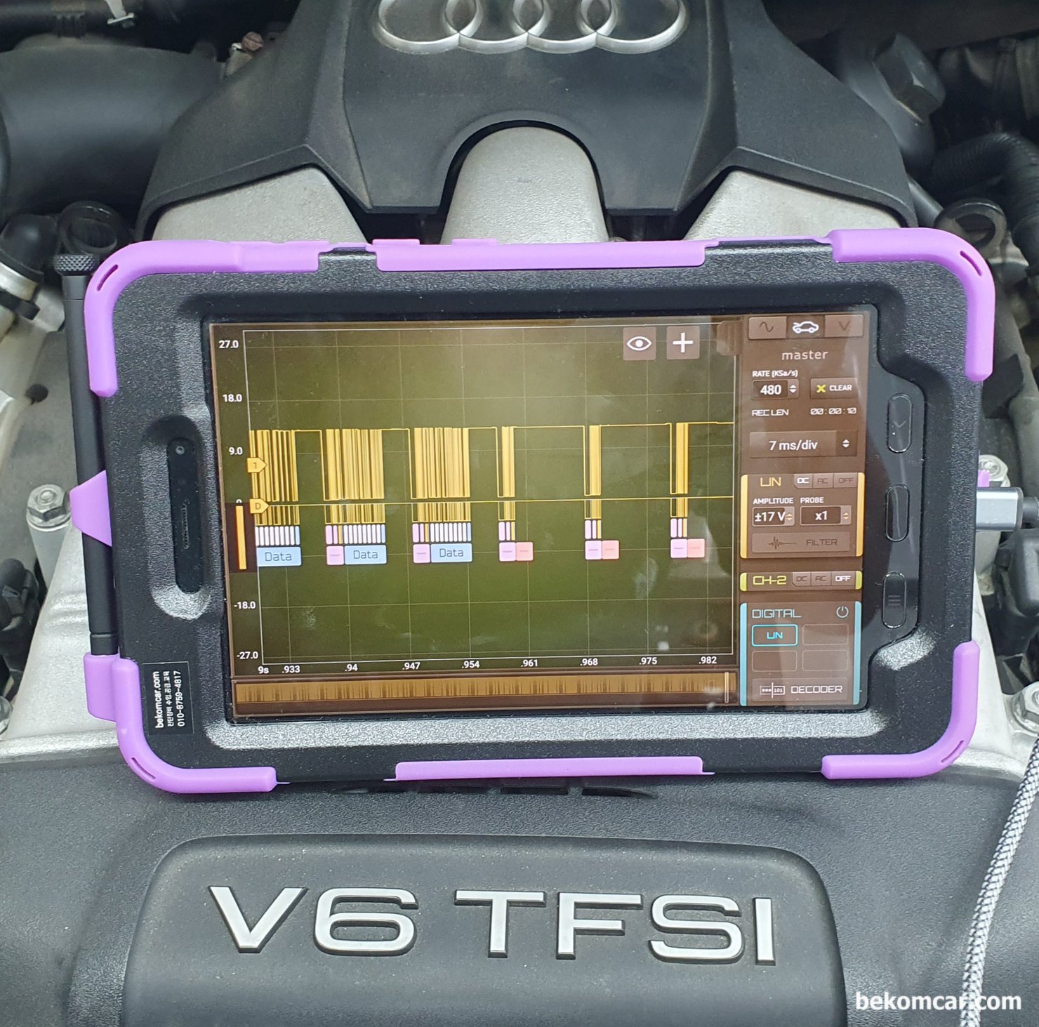 AUDI A7 2012 V6 TFSI A/C압력센서 LIN BUS 파형측정 기록, AUDI A7 2012 V6 TFSI CGXB 엔진 의 경우 에어콘 압력센서 제어를 LIN BUS를 통하여 하고 있다.  에어콘 압력센서 위치는 운전석 쪽 에어컨 컨덴서 앞쪽 위 부분에 있다. 3 와이어 파워 그라운드 & 신호 전형적인 센서이다.|bekomcar.com